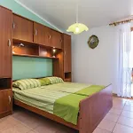 Lägenhet Zagrebacka Vi Jasenice (Zadar)