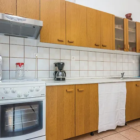 Zagrebacka Vi Apartment *