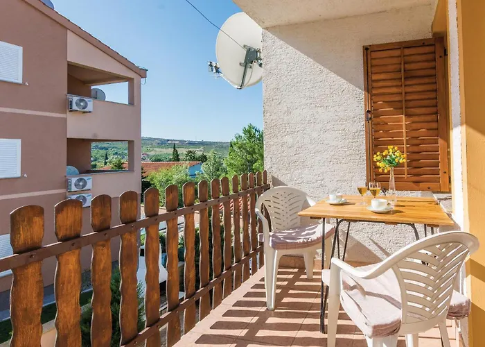 Zagrebacka Vi * Ясенице